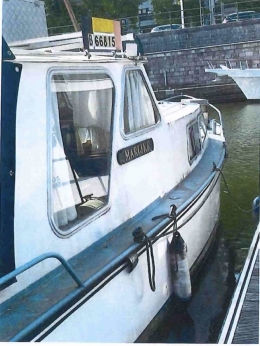 Bateau moteur 