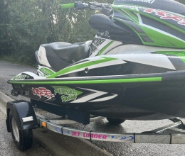 Kawasaki STX 15 F