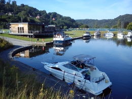 bateau transportable avec remorque bayliner 2255