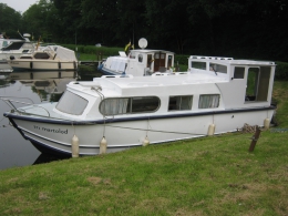 Je vends bateau a moteur