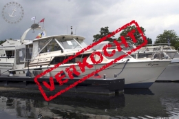 Chris Craft Commander 33