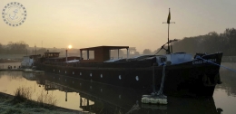 Luxe woonboot 47m
