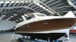 MOTROR YACHT JEANNEAU 30 S HARDTOP