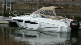 Bateau Jeanneau Cap Camarat 7,5DC de 2016 + remorque de marque M