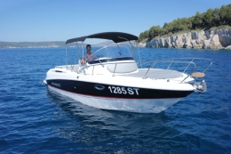 Bayliner Avanti 8