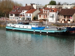 Péniche navigante Born to be free