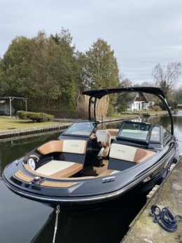 2018 Sea Ray 190 Spx Outboard Black Beauty