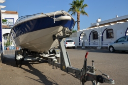 vente de bateau double coques + remorque Riba 