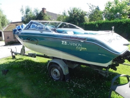 Bateaux Larson QuickSilver 